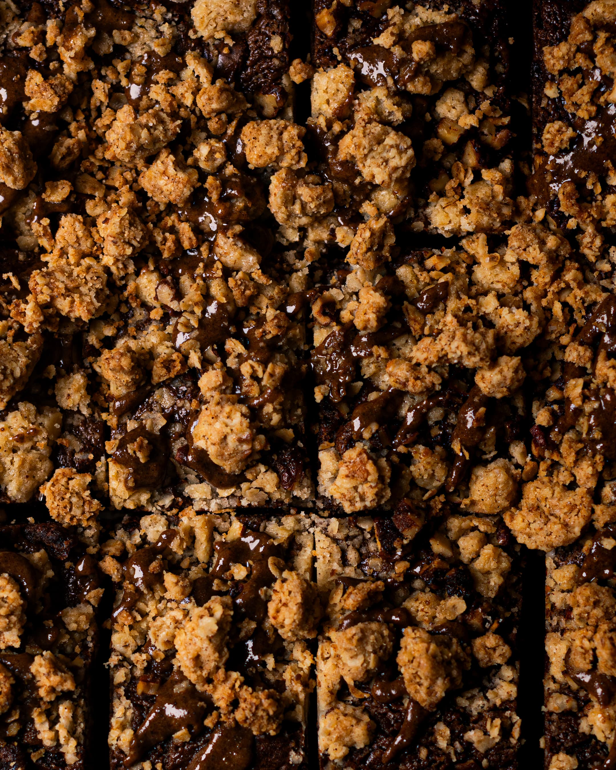 texture of pecan crumble brownie